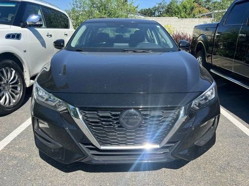 Used 2022 Nissan Sentra SV FWD image 2