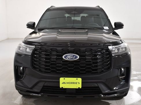 New 2026 Ford Explorer ST-Line w/ ST-Line Street Pack AWD/4WD image 3