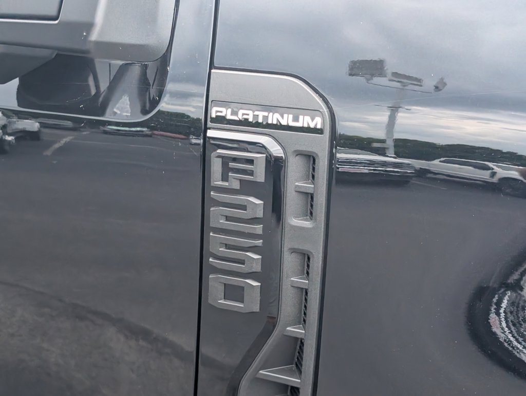 New 2026 Ford F250 Platinum AWD/4WD image 17