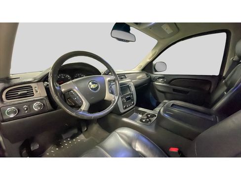 Used 2011 Chevrolet Tahoe LT AWD/4WD image 11