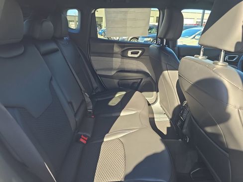 New 2026 Jeep Compass Latitude AWD/4WD image 11