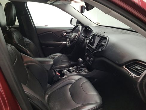 Used 2019 Jeep Cherokee Limited FWD image 21