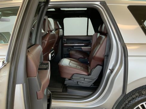 Used 2022 Ford Expedition Max Limited AWD/4WD image 25