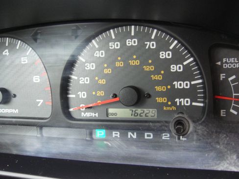 Used 2000 Toyota 4Runner SR5 image 17