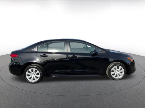 Used 2025 Toyota Corolla LE image 16