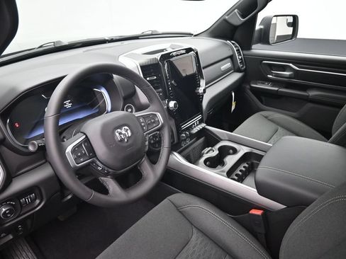 New 2026 RAM 1500 Big Horn AWD/4WD image 16