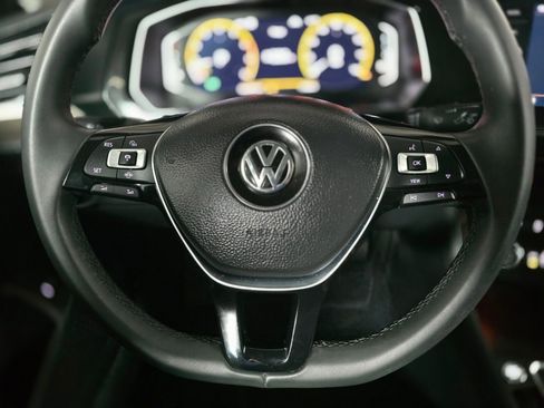 Used 2020 Volkswagen Jetta SEL Premium image 33