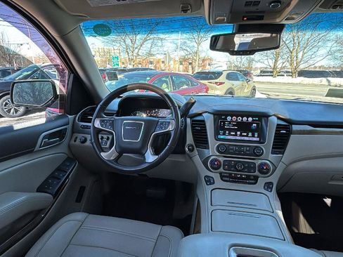 Certified 2017 GMC Yukon Denali w/ Open Road Package image 27
