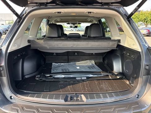 Used 2023 Subaru Forester Limited w/ Popular Package #3 AWD/4WD image 12