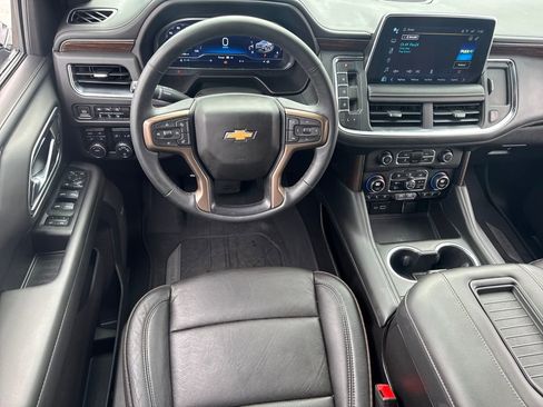 Used 2023 Chevrolet Suburban High Country image 15