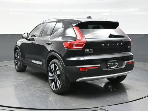 Used 2024 Volvo XC40 B5 Ultimate w/ Protection Package Premier AWD/4WD image 5