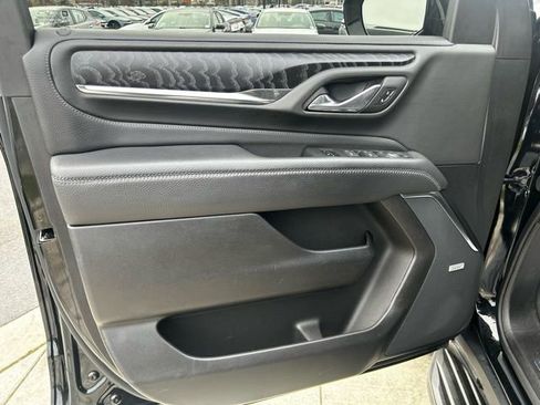 Used 2024 GMC Yukon XL Denali image 13