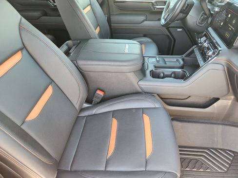 Certified 2025 GMC Sierra 2500 AT4 w/ AT4 Premium Plus Package image 14