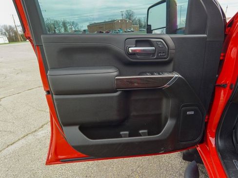 Used 2022 Chevrolet Silverado 2500 LTZ w/ LTZ Plus Package AWD/4WD image 18