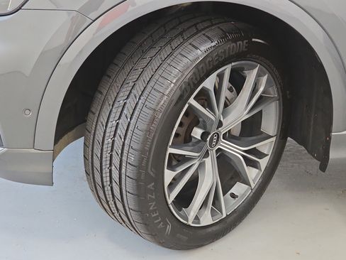 Used 2021 Audi Q8 Premium Plus image 66