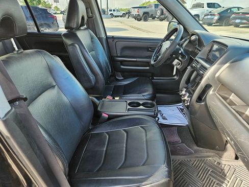 Used 2005 Honda CR-V EX image 32
