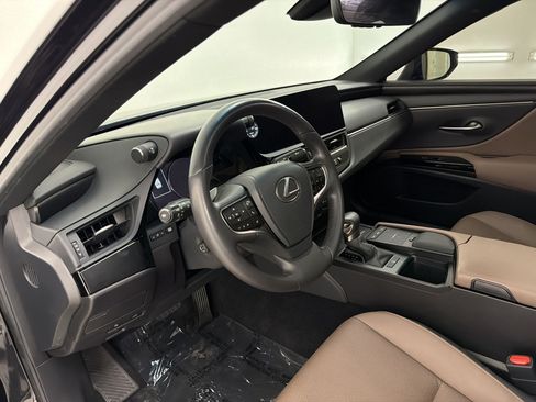 Certified 2022 Lexus ES 350 w/ Premium Package FWD image 4