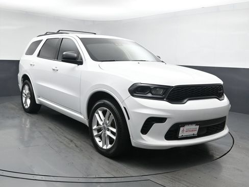 Used 2024 Dodge Durango GT AWD/4WD image 2