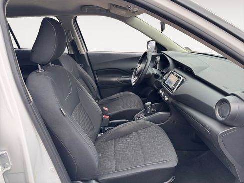 Used 2022 Nissan Kicks S image 15