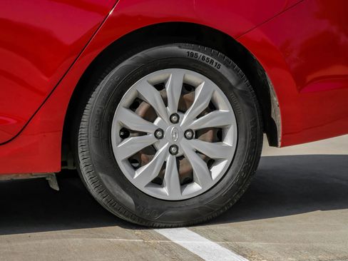 Used 2020 Hyundai Accent SE image 59