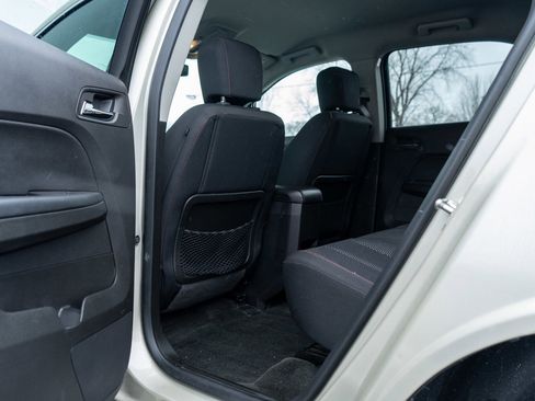 Used 2015 Chevrolet Equinox LT w/ Driver Convenience Package image 24