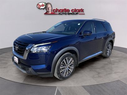 Certified 2022 Nissan Pathfinder Platinum w/ Cargo Package