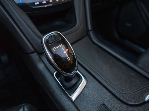 Used 2018 Cadillac XT5 Premium Luxury AWD/4WD image 14