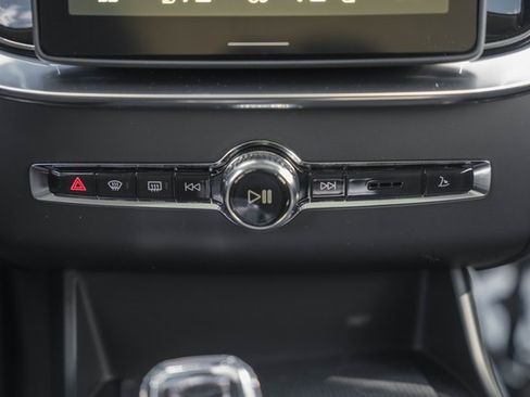 New 2026 Volvo XC90 B6 Ultra w/ Protection Package Premier image 22