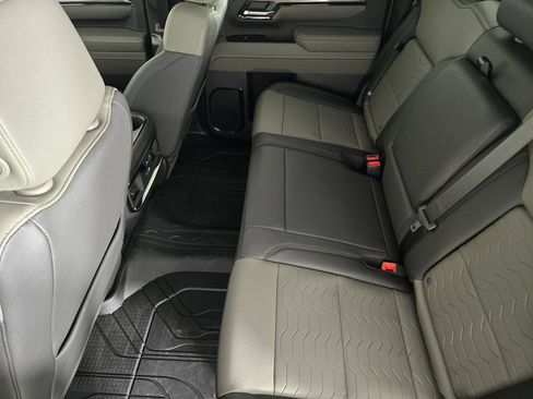 New 2026 Chevrolet Silverado 2500 ZR2 AWD/4WD image 34