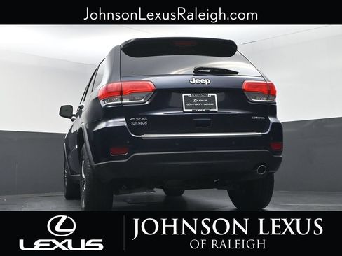 Used 2017 Jeep Grand Cherokee Limited AWD/4WD image 19