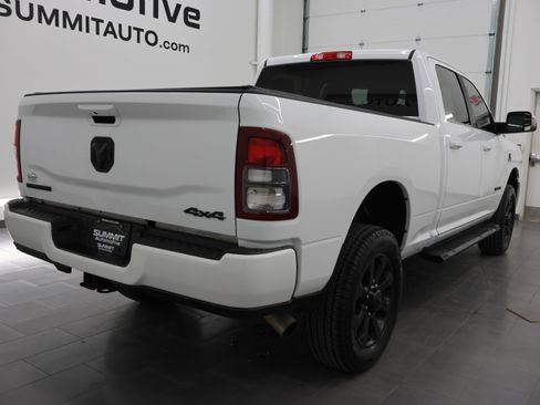 Used 2022 RAM 2500 Big Horn w/ Night Edition AWD/4WD image 4