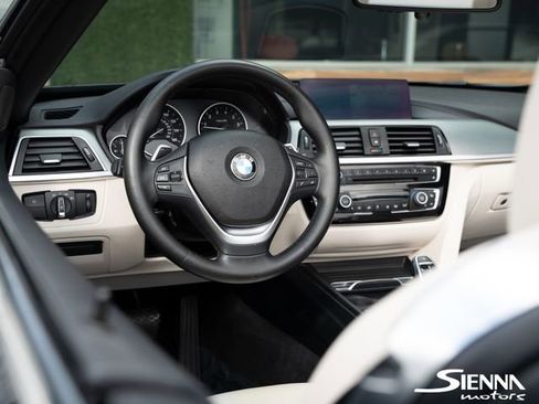 Used 2018 BMW 430i xDrive Convertible image 16