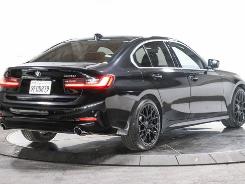 Used 2019 BMW 330i Sedan w/ Convenience Package RWD image 4