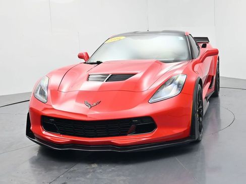 Used 2016 Chevrolet Corvette Z06 w/ 3LZ Preferred Equipment Group RWD image 3