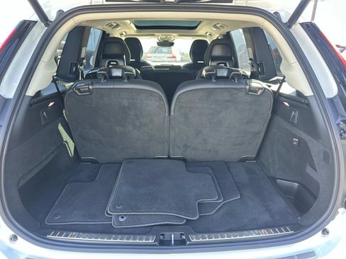 Certified 2025 Volvo XC90 B6 Plus w/ Protection Package Premier image 23