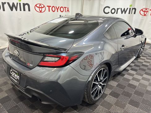 Used 2023 Toyota GR86 w/ ALL Weather Mat Package (TMS) image 8
