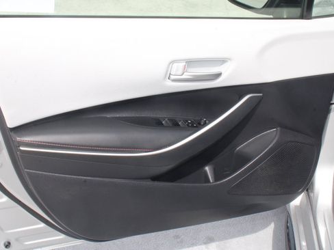Used 2024 Toyota Corolla SE FWD image 9