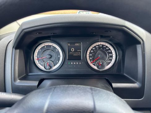 Used 2019 RAM 1500 Express w/ Express Value Package AWD/4WD image 15
