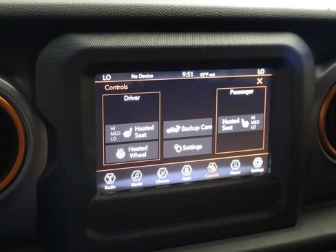 Used 2020 Jeep Gladiator Mojave w/ Cold Weather Group AWD/4WD image 30