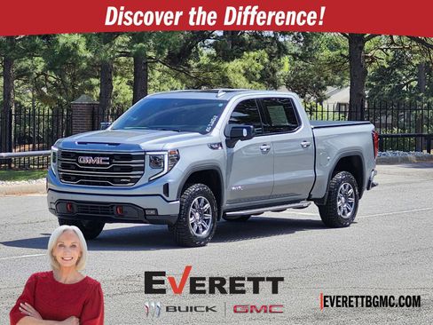 Used 2024 GMC Sierra 1500 AT4 w/ Technology Package AWD/4WD image 1