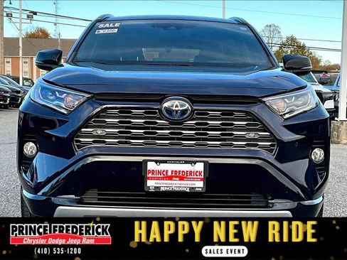 Used 2021 Toyota RAV4 XSE image 2