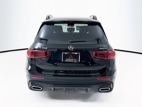 New 2026 Mercedes-Benz GLB 250 4MATIC image 7