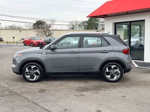 Used 2022 Hyundai Venue Limited w/ Cargo Package image 3