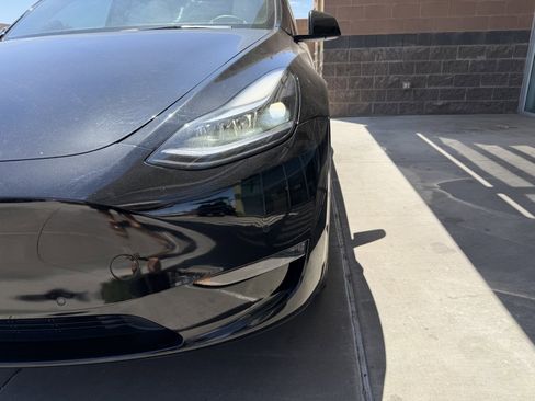Used 2022 Tesla Model Y Long Range AWD/4WD image 11