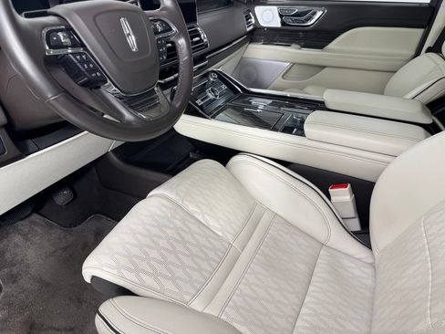 Used 2023 Lincoln Navigator Black Label AWD/4WD image 11