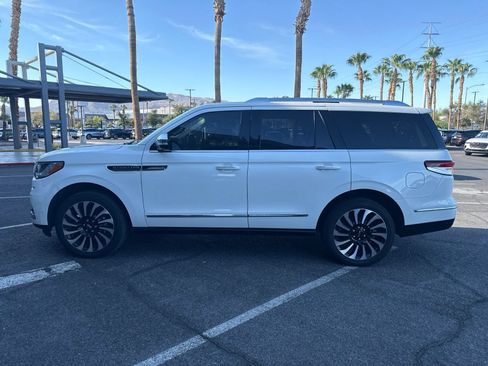 Used 2023 Lincoln Navigator Black Label AWD/4WD image 8