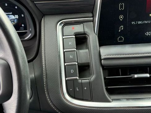 Used 2022 GMC Yukon SLT AWD/4WD image 32