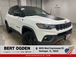 Used 2023 Jeep Compass Trailhawk AWD/4WD video 1