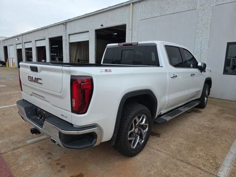 Used 2024 GMC Sierra 1500 SLT w/ SLT Premium Plus Package AWD/4WD image 5
