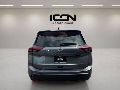 Used 2024 Nissan Rogue S AWD/4WD image 4